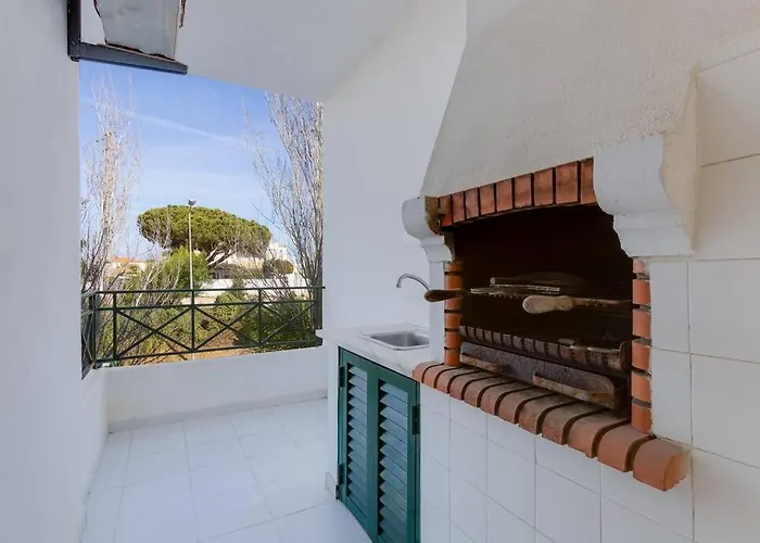 Roja Pe - Elegante T2 Com Ac Perto Do Pine Cliffs Appartement