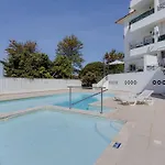 Roja Pe - Elegante T2 Com Ac Perto Do Pine Cliffs Apartman *