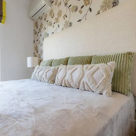 Roja Pe - Elegante T2 Com Ac Perto Do Pine Cliffs *