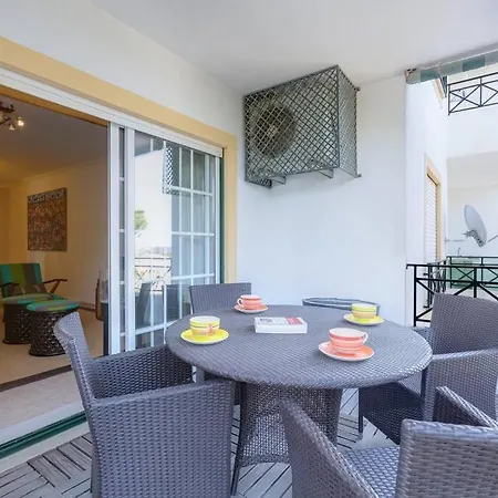 Roja Pe - Elegante T2 Com Ac Perto Do Pine Cliffs Albufeira