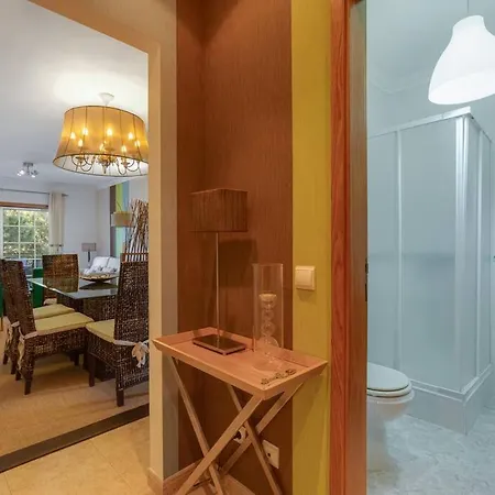 Roja Pe - Elegante T2 Com Ac Perto Do Pine Cliffs Albufeira