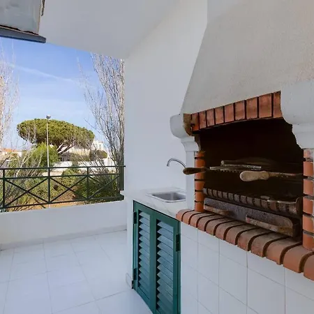 Roja Pe - Elegante T2 Com Ac Perto Do Pine Cliffs Appartement